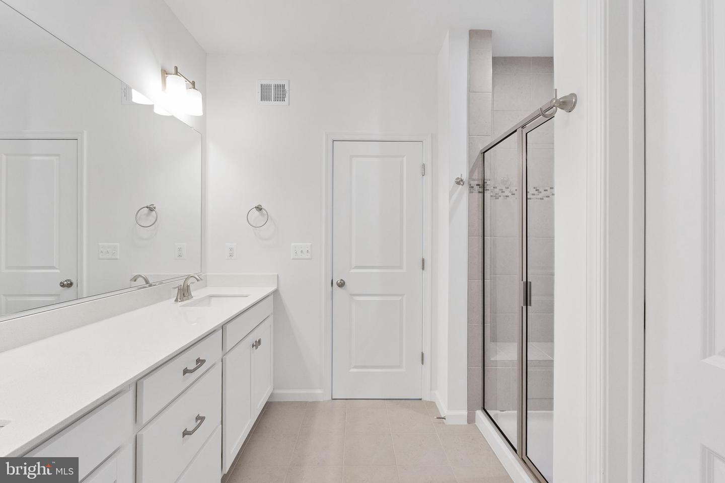 20867 MURRY FALLS TERRACE #195, ASHBURN, Virginia 20147, 2 Bedrooms Bedrooms, ,2 BathroomsBathrooms,Residential,For sale,20867 MURRY FALLS TERRACE #195,VALO2114856 MLS # VALO2114856