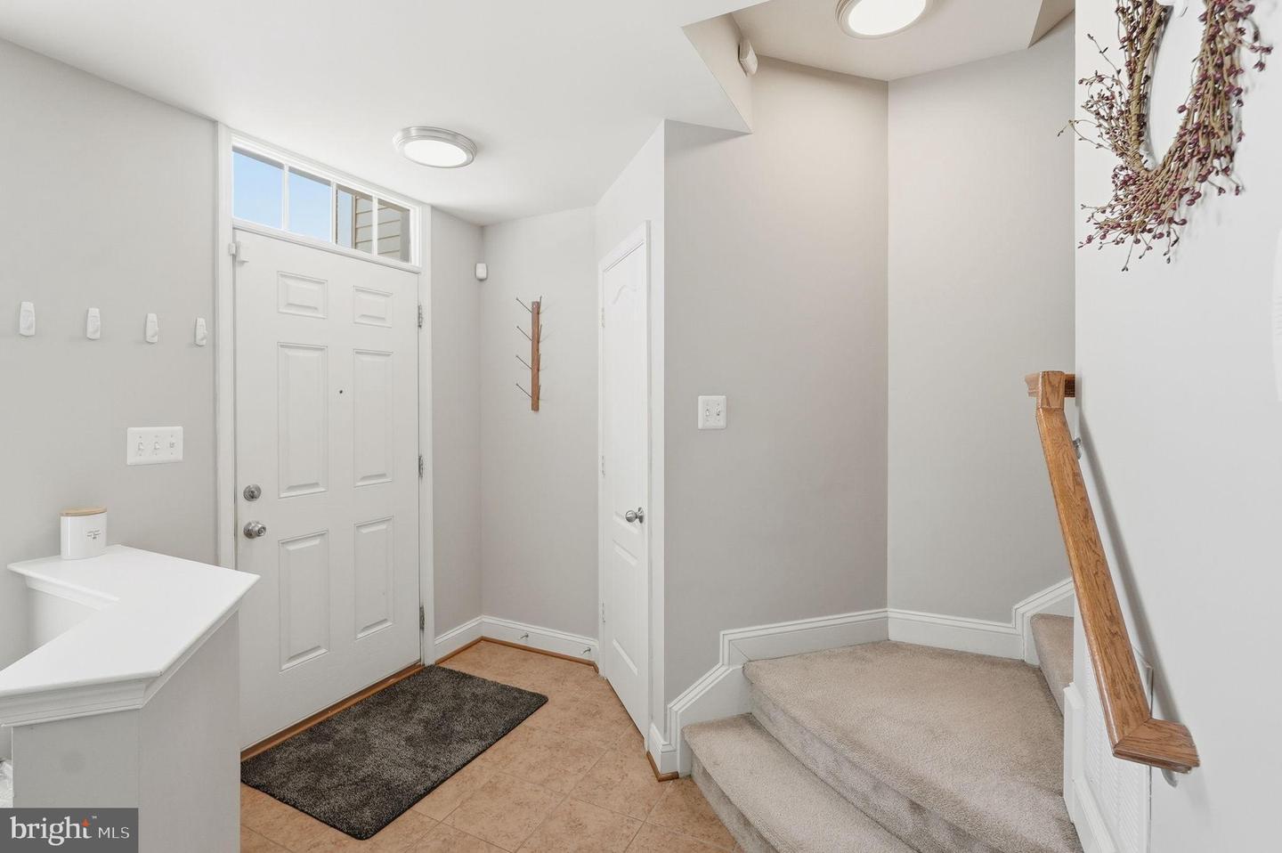 5027 POTOMAC HIGHLANDS CIR, TRIANGLE, Virginia 22172, 3 Bedrooms Bedrooms, 10 Rooms Rooms,2 BathroomsBathrooms,Residential,For sale,5027 POTOMAC HIGHLANDS CIR,VAPW2111446 MLS # VAPW2111446