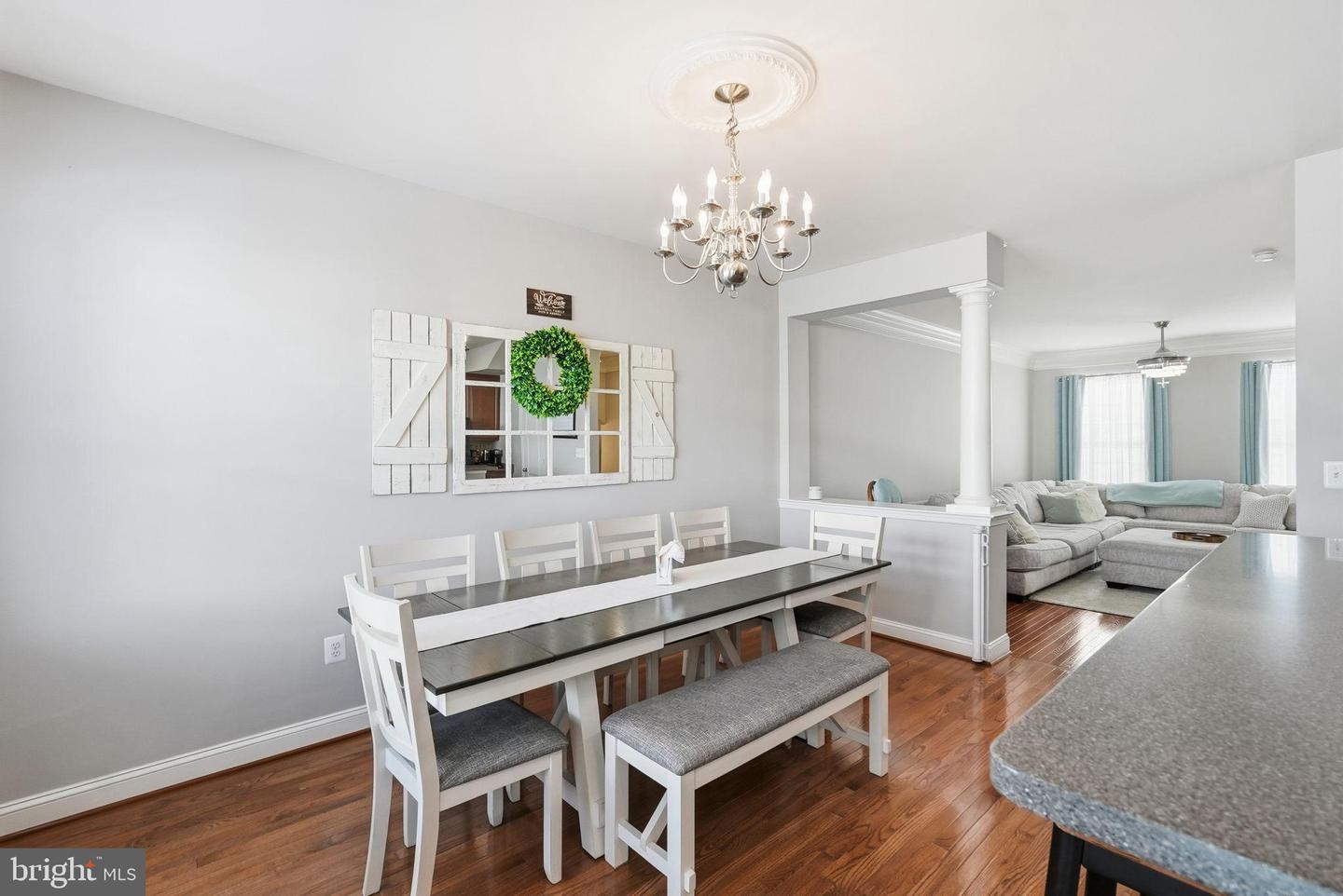 5027 POTOMAC HIGHLANDS CIR, TRIANGLE, Virginia 22172, 3 Bedrooms Bedrooms, 10 Rooms Rooms,2 BathroomsBathrooms,Residential,For sale,5027 POTOMAC HIGHLANDS CIR,VAPW2111446 MLS # VAPW2111446