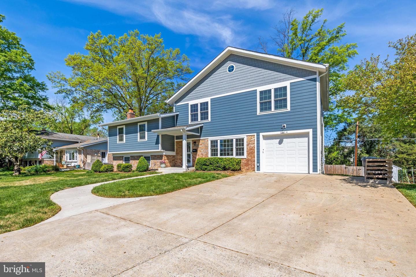 2314 APPLE HILL RD, ALEXANDRIA, Virginia 22308, 5 Bedrooms Bedrooms, ,3 BathroomsBathrooms,Residential,For sale,2314 APPLE HILL RD,VAFX2287978 MLS # VAFX2287978