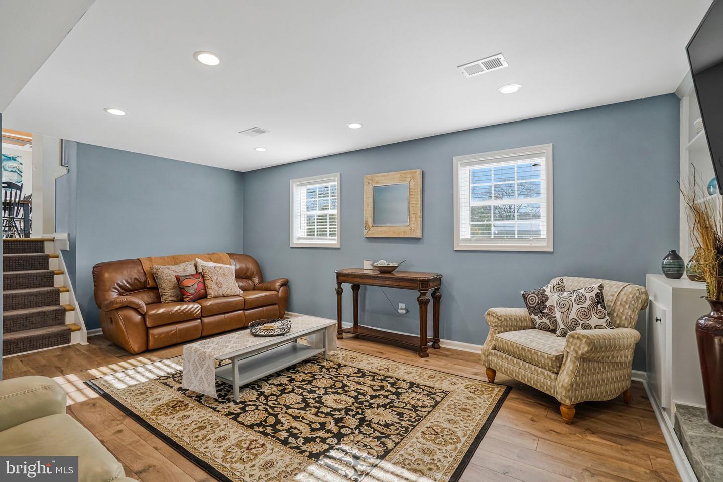 2314 APPLE HILL RD, ALEXANDRIA, Virginia 22308, 5 Bedrooms Bedrooms, ,3 BathroomsBathrooms,Residential,For sale,2314 APPLE HILL RD,VAFX2287978 MLS # VAFX2287978