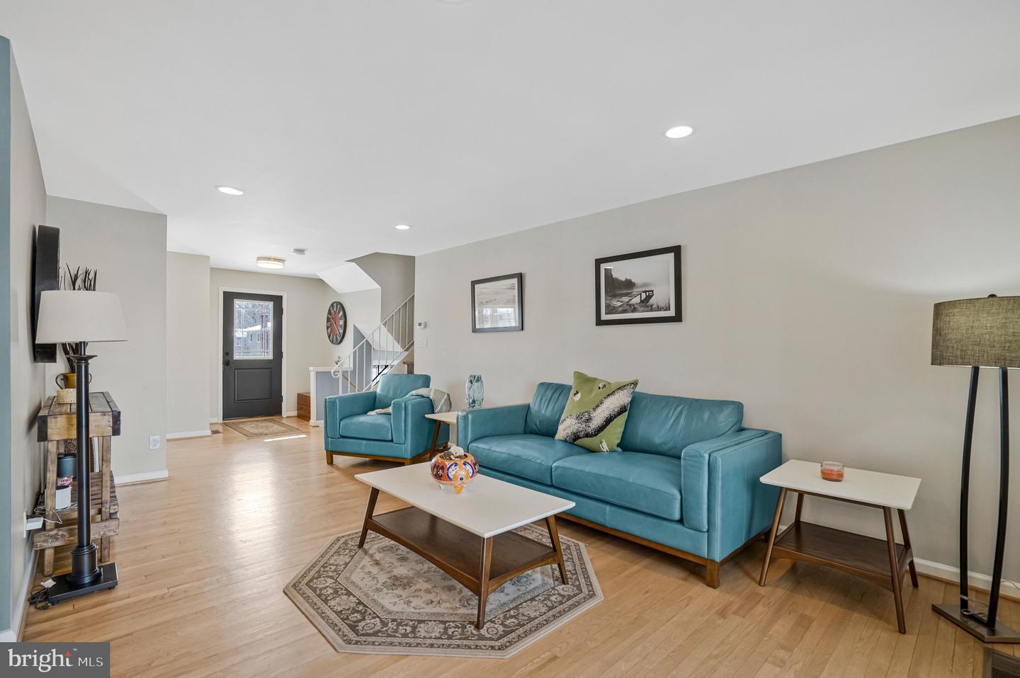 2314 APPLE HILL RD, ALEXANDRIA, Virginia 22308, 5 Bedrooms Bedrooms, ,3 BathroomsBathrooms,Residential,For sale,2314 APPLE HILL RD,VAFX2287978 MLS # VAFX2287978