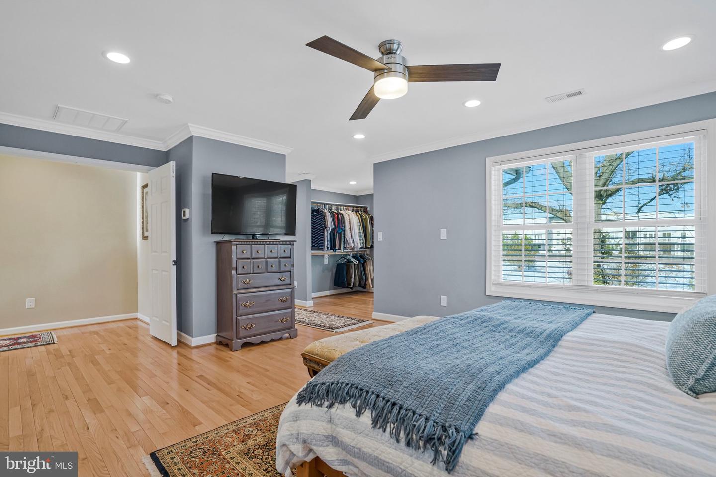 2314 APPLE HILL RD, ALEXANDRIA, Virginia 22308, 5 Bedrooms Bedrooms, ,3 BathroomsBathrooms,Residential,For sale,2314 APPLE HILL RD,VAFX2287978 MLS # VAFX2287978