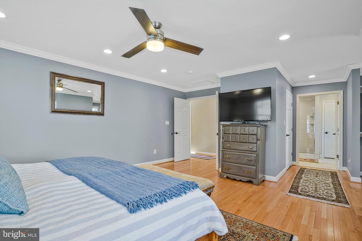 2314 APPLE HILL RD, ALEXANDRIA, Virginia 22308, 5 Bedrooms Bedrooms, ,3 BathroomsBathrooms,Residential,For sale,2314 APPLE HILL RD,VAFX2287978 MLS # VAFX2287978