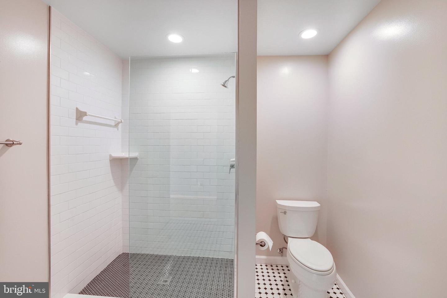 2314 APPLE HILL RD, ALEXANDRIA, Virginia 22308, 5 Bedrooms Bedrooms, ,3 BathroomsBathrooms,Residential,For sale,2314 APPLE HILL RD,VAFX2287978 MLS # VAFX2287978