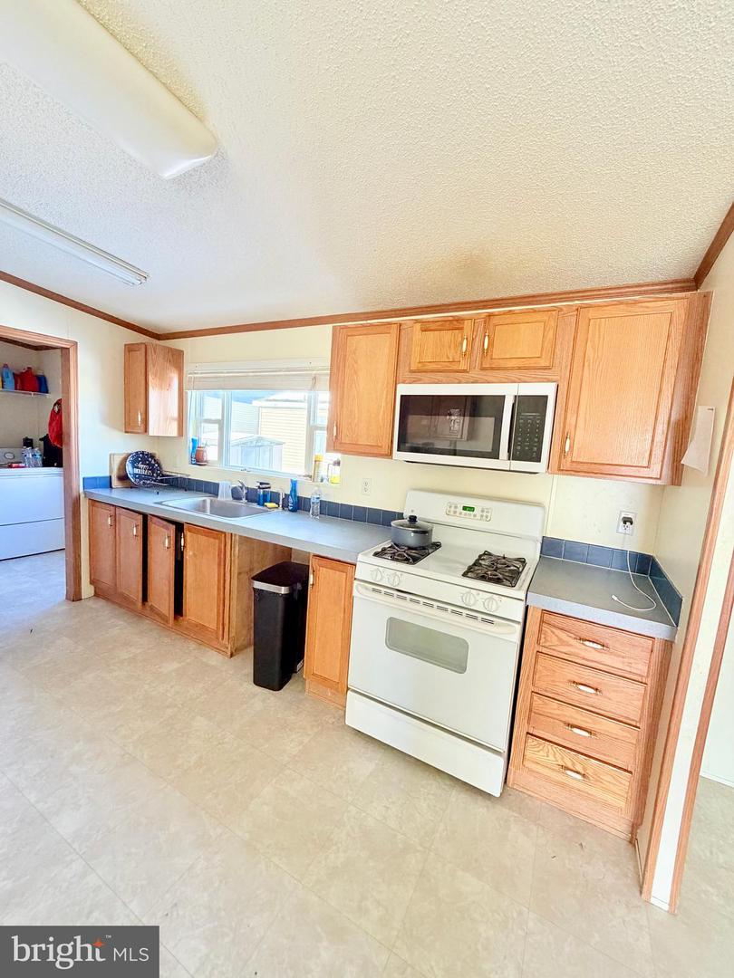 22 PRINCE WILLIAM CIR, DUMFRIES, Virginia 22026, 3 Bedrooms Bedrooms, ,2 BathroomsBathrooms,Residential,For sale,22 PRINCE WILLIAM CIR,VAPW2111466 MLS # VAPW2111466