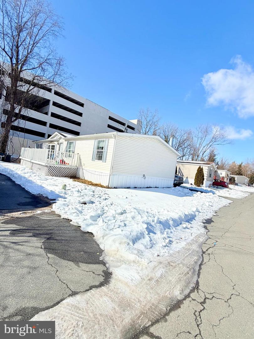 22 PRINCE WILLIAM CIR, DUMFRIES, Virginia 22026, 3 Bedrooms Bedrooms, ,2 BathroomsBathrooms,Residential,For sale,22 PRINCE WILLIAM CIR,VAPW2111466 MLS # VAPW2111466