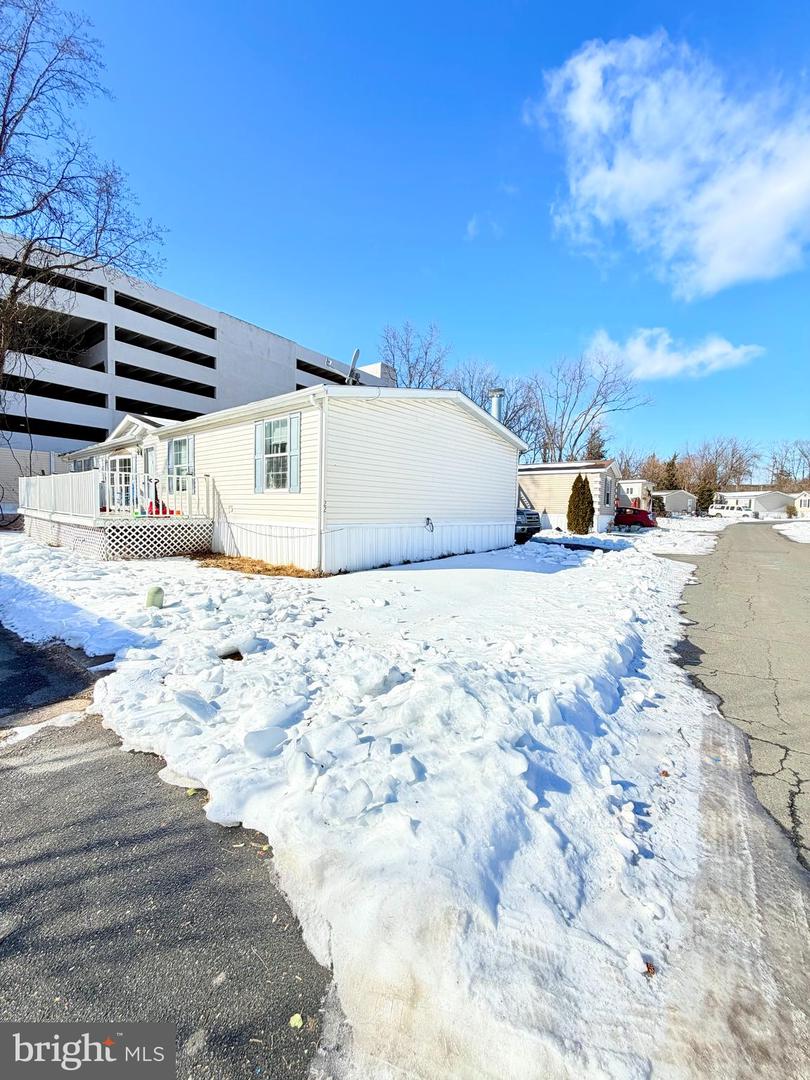 22 PRINCE WILLIAM CIR, DUMFRIES, Virginia 22026, 3 Bedrooms Bedrooms, ,2 BathroomsBathrooms,Residential,For sale,22 PRINCE WILLIAM CIR,VAPW2111466 MLS # VAPW2111466