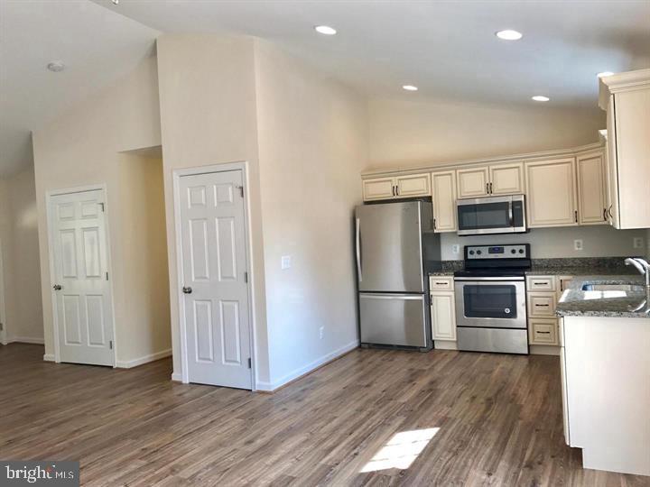 120 RIDGE TOP LN., LINDEN, Virginia 22642, 3 Bedrooms Bedrooms, ,2 BathroomsBathrooms,Residential,For sale,120 RIDGE TOP LN.,VAWR2013278 MLS # VAWR2013278