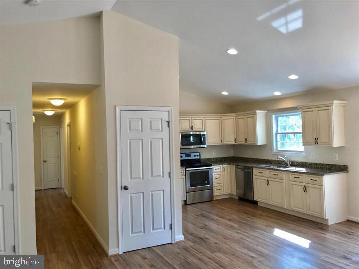 120 RIDGE TOP LN., LINDEN, Virginia 22642, 3 Bedrooms Bedrooms, ,2 BathroomsBathrooms,Residential,For sale,120 RIDGE TOP LN.,VAWR2013278 MLS # VAWR2013278