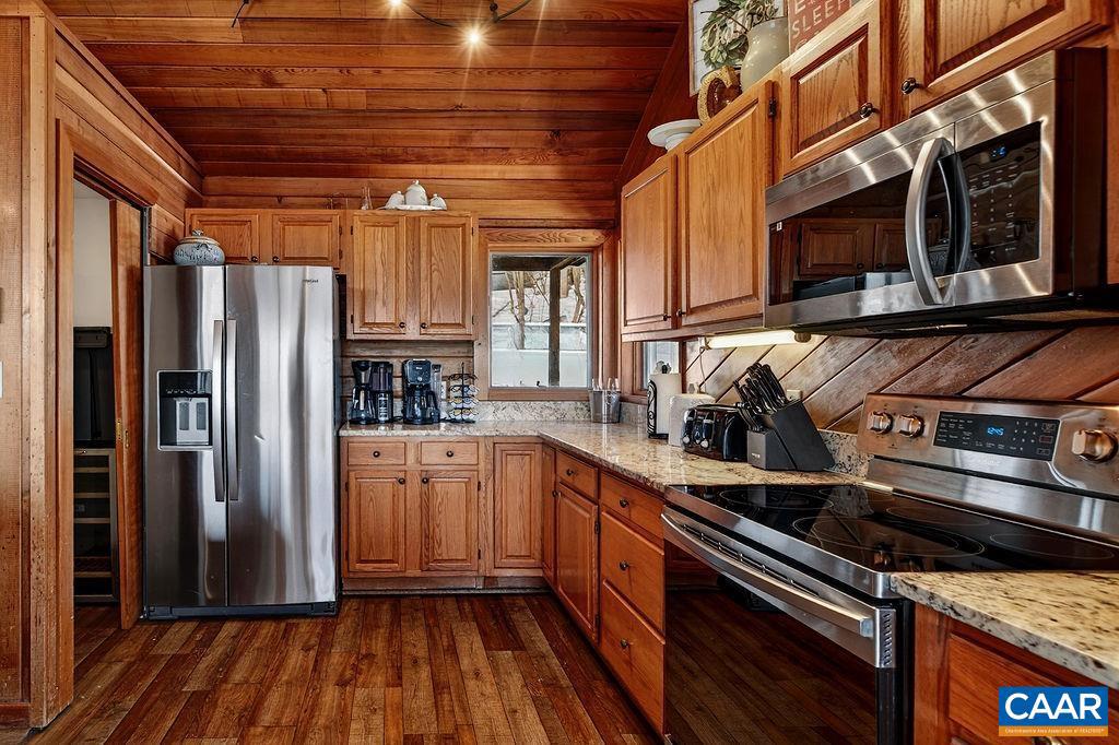 2129 LAUREL SPRINGS DR, WINTERGREEN RESORT, Virginia 22967, 4 Bedrooms Bedrooms, ,3 BathroomsBathrooms,Residential,For sale,2129 LAUREL SPRINGS DR,672885 MLS # 672885 2129 LAUREL SPRINGS DR, WINTERGREEN RESORT, Virginia 22967, 4 Bedrooms Bedrooms, ,3 BathroomsBathrooms,Residential,For sale,2129 LAUREL SPRINGS DR,672885 MLS # 672885