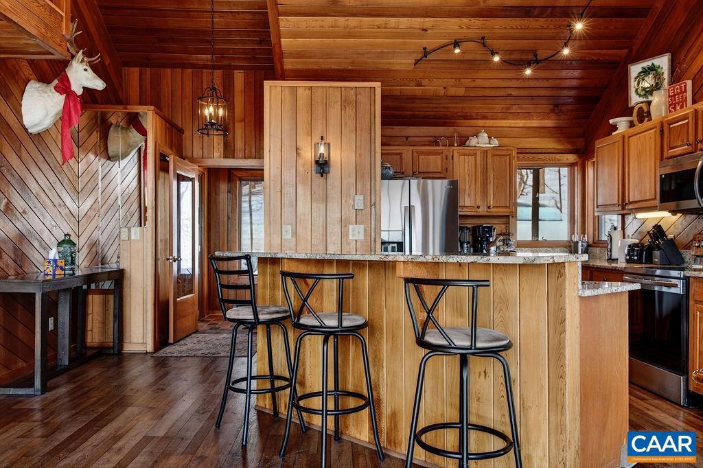 2129 LAUREL SPRINGS DR, WINTERGREEN RESORT, Virginia 22967, 4 Bedrooms Bedrooms, ,3 BathroomsBathrooms,Residential,For sale,2129 LAUREL SPRINGS DR,672885 MLS # 672885 2129 LAUREL SPRINGS DR, WINTERGREEN RESORT, Virginia 22967, 4 Bedrooms Bedrooms, ,3 BathroomsBathrooms,Residential,For sale,2129 LAUREL SPRINGS DR,672885 MLS # 672885