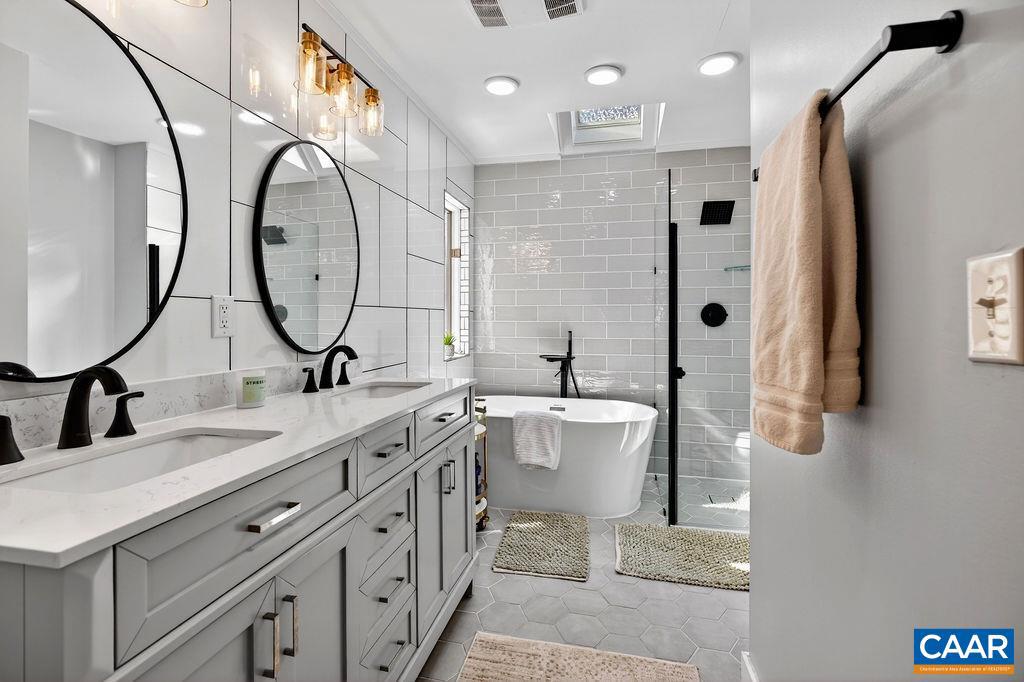 2129 LAUREL SPRINGS DR, WINTERGREEN RESORT, Virginia 22967, 4 Bedrooms Bedrooms, ,3 BathroomsBathrooms,Residential,For sale,2129 LAUREL SPRINGS DR,672885 MLS # 672885 2129 LAUREL SPRINGS DR, WINTERGREEN RESORT, Virginia 22967, 4 Bedrooms Bedrooms, ,3 BathroomsBathrooms,Residential,For sale,2129 LAUREL SPRINGS DR,672885 MLS # 672885