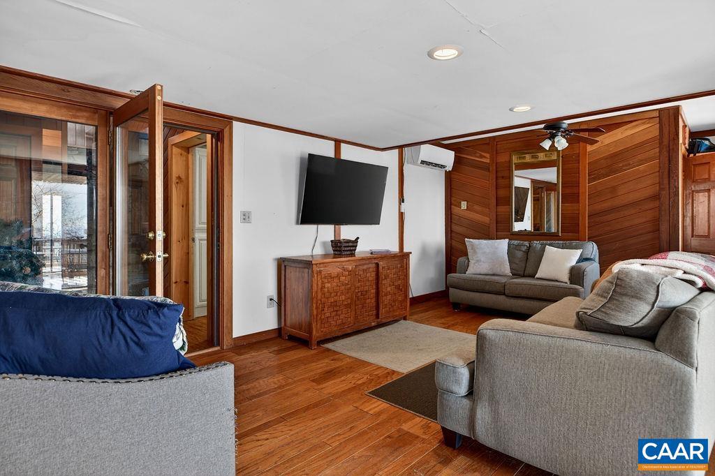 2129 LAUREL SPRINGS DR, WINTERGREEN RESORT, Virginia 22967, 4 Bedrooms Bedrooms, ,3 BathroomsBathrooms,Residential,For sale,2129 LAUREL SPRINGS DR,672885 MLS # 672885 2129 LAUREL SPRINGS DR, WINTERGREEN RESORT, Virginia 22967, 4 Bedrooms Bedrooms, ,3 BathroomsBathrooms,Residential,For sale,2129 LAUREL SPRINGS DR,672885 MLS # 672885