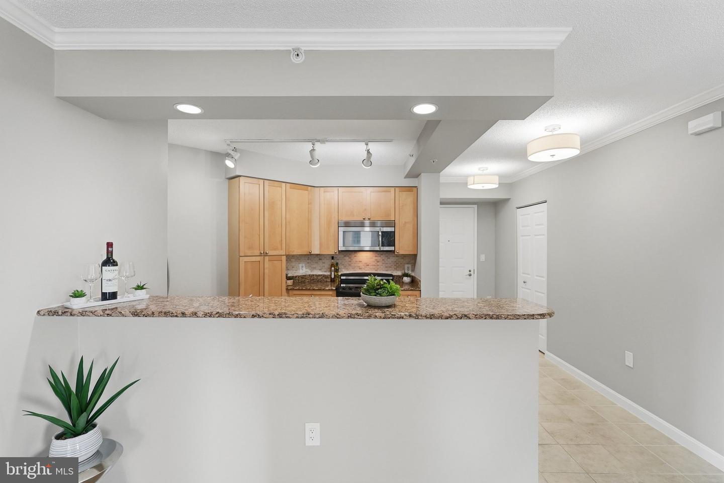 3101 N HAMPTON DR #718, ALEXANDRIA, Virginia 22302, 2 Bedrooms Bedrooms, ,2 BathroomsBathrooms,Residential,For sale,3101 N HAMPTON DR #718,VAAX2053638 MLS # VAAX2053638