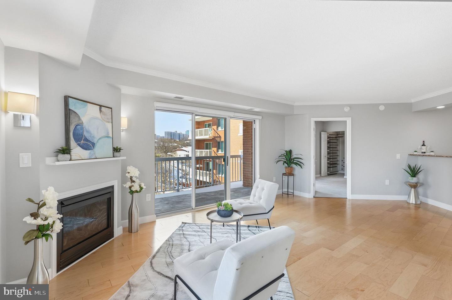 3101 N HAMPTON DR #718, ALEXANDRIA, Virginia 22302, 2 Bedrooms Bedrooms, ,2 BathroomsBathrooms,Residential,For sale,3101 N HAMPTON DR #718,VAAX2053638 MLS # VAAX2053638