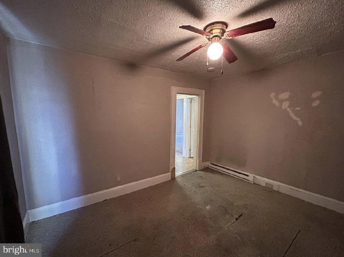 247 11TH STREET NW DR, PULASKI, Virginia 24301, 2 Bedrooms Bedrooms, ,1 BathroomBathrooms,Residential,For sale,247 11TH STREET NW DR,VAPU2000048 MLS # VAPU2000048