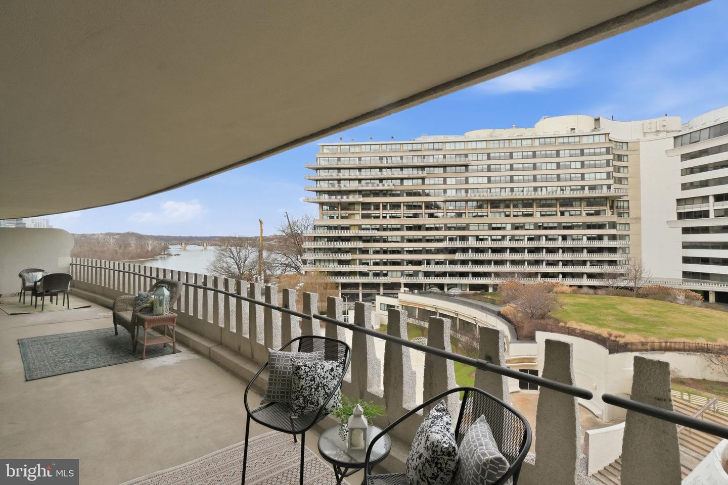 700 NEW HAMPSHIRE AVE NW #609, WASHINGTON, District Of Columbia 20037, 1 Bedroom Bedrooms, ,2 BathroomsBathrooms,Residential,For sale,700 NEW HAMPSHIRE AVE NW #609,DCDC2243808 MLS # DCDC2243808