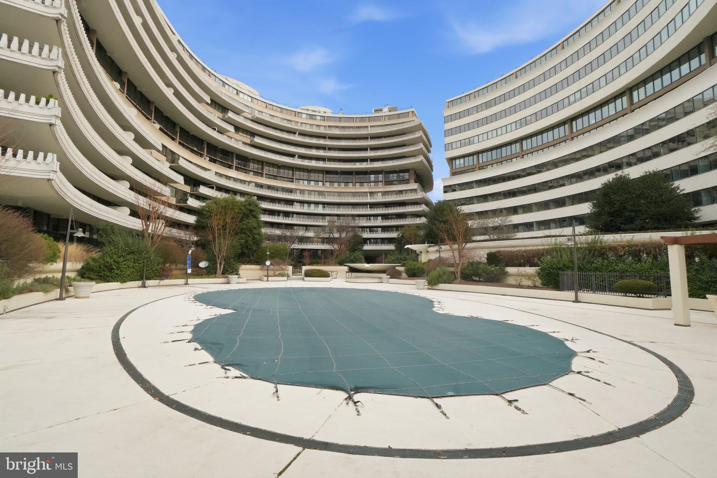 700 NEW HAMPSHIRE AVE NW #609, WASHINGTON, District Of Columbia 20037, 1 Bedroom Bedrooms, ,2 BathroomsBathrooms,Residential,For sale,700 NEW HAMPSHIRE AVE NW #609,DCDC2243808 MLS # DCDC2243808