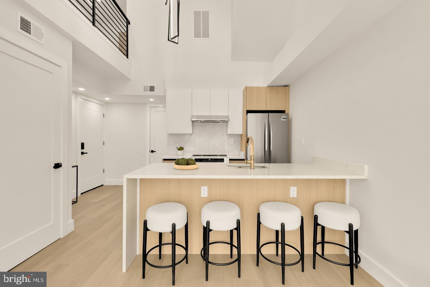 3923 14TH ST NW #5, WASHINGTON, District Of Columbia 20011, 2 Bedrooms Bedrooms, ,2 BathroomsBathrooms,Residential,For sale,3923 14TH ST NW #5,DCDC2243836 MLS # DCDC2243836