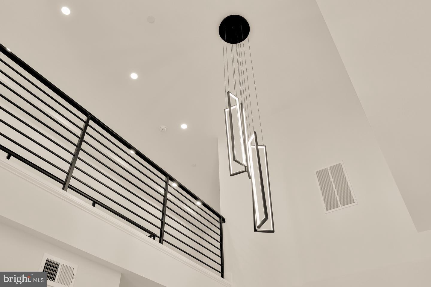 3923 14TH ST NW #5, WASHINGTON, District Of Columbia 20011, 2 Bedrooms Bedrooms, ,2 BathroomsBathrooms,Residential,For sale,3923 14TH ST NW #5,DCDC2243836 MLS # DCDC2243836