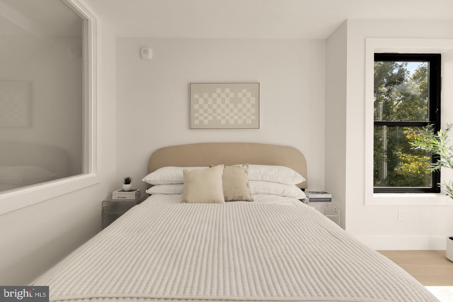 3923 14TH ST NW #5, WASHINGTON, District Of Columbia 20011, 2 Bedrooms Bedrooms, ,2 BathroomsBathrooms,Residential,For sale,3923 14TH ST NW #5,DCDC2243836 MLS # DCDC2243836