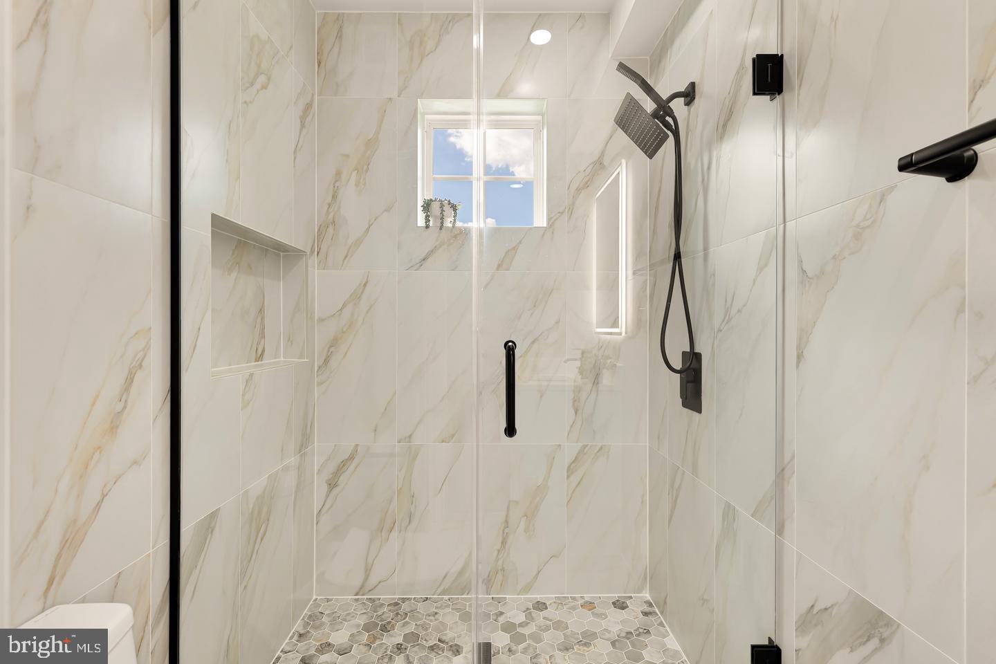 3923 14TH ST NW #5, WASHINGTON, District Of Columbia 20011, 2 Bedrooms Bedrooms, ,2 BathroomsBathrooms,Residential,For sale,3923 14TH ST NW #5,DCDC2243836 MLS # DCDC2243836