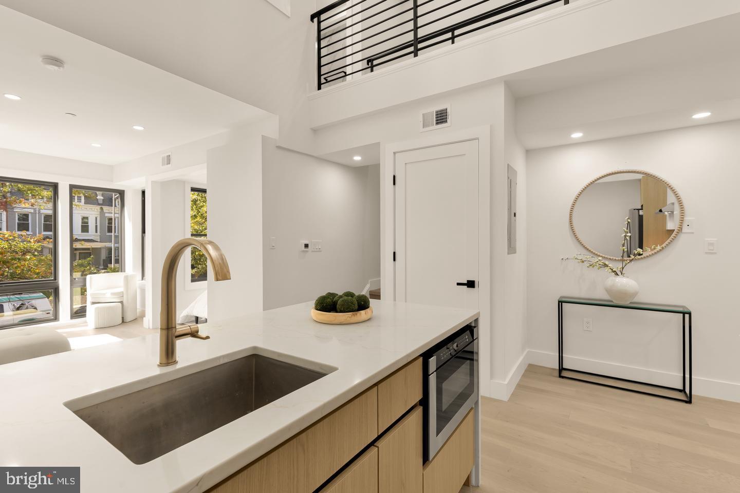 3923 14TH ST NW #5, WASHINGTON, District Of Columbia 20011, 2 Bedrooms Bedrooms, ,2 BathroomsBathrooms,Residential,For sale,3923 14TH ST NW #5,DCDC2243836 MLS # DCDC2243836