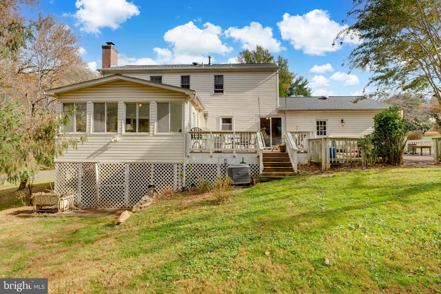 9723 COUNSELLOR DR, VIENNA, Virginia 22181, 4 Bedrooms Bedrooms, ,2 BathroomsBathrooms,Residential,For sale,9723 COUNSELLOR DR,VAFX2210480 MLS # VAFX2210480