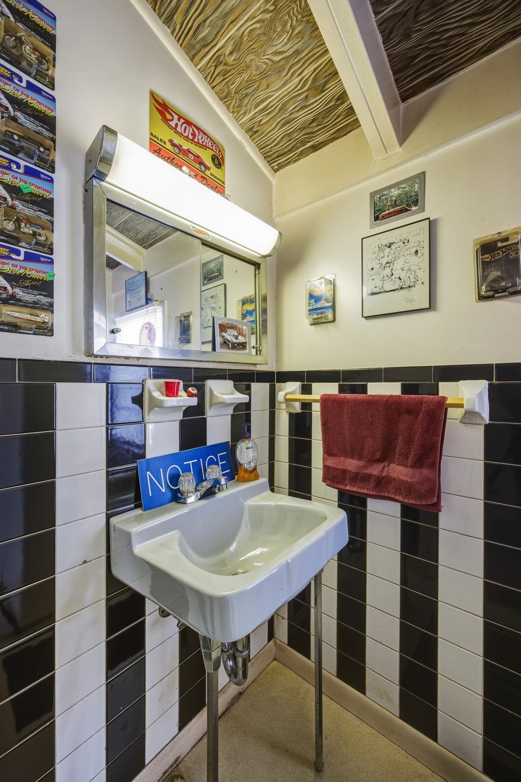 9897 BRIERY BRANCH RD, DAYTON, Virginia 22821, 3 Bedrooms Bedrooms, ,2 BathroomsBathrooms,Residential,Stunning Mtn. Retreat,9897 BRIERY BRANCH RD,672899 MLS # 672899 9897 BRIERY BRANCH RD, DAYTON, Virginia 22821, 3 Bedrooms Bedrooms, ,2 BathroomsBathrooms,Residential,Stunning Mtn. Retreat,9897 BRIERY BRANCH RD,672899 MLS # 672899