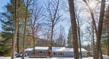 9897 BRIERY BRANCH RD, DAYTON, Virginia 22821, 3 Bedrooms Bedrooms, ,2 BathroomsBathrooms,Residential,Stunning Mtn. Retreat,9897 BRIERY BRANCH RD,672899 MLS # 672899