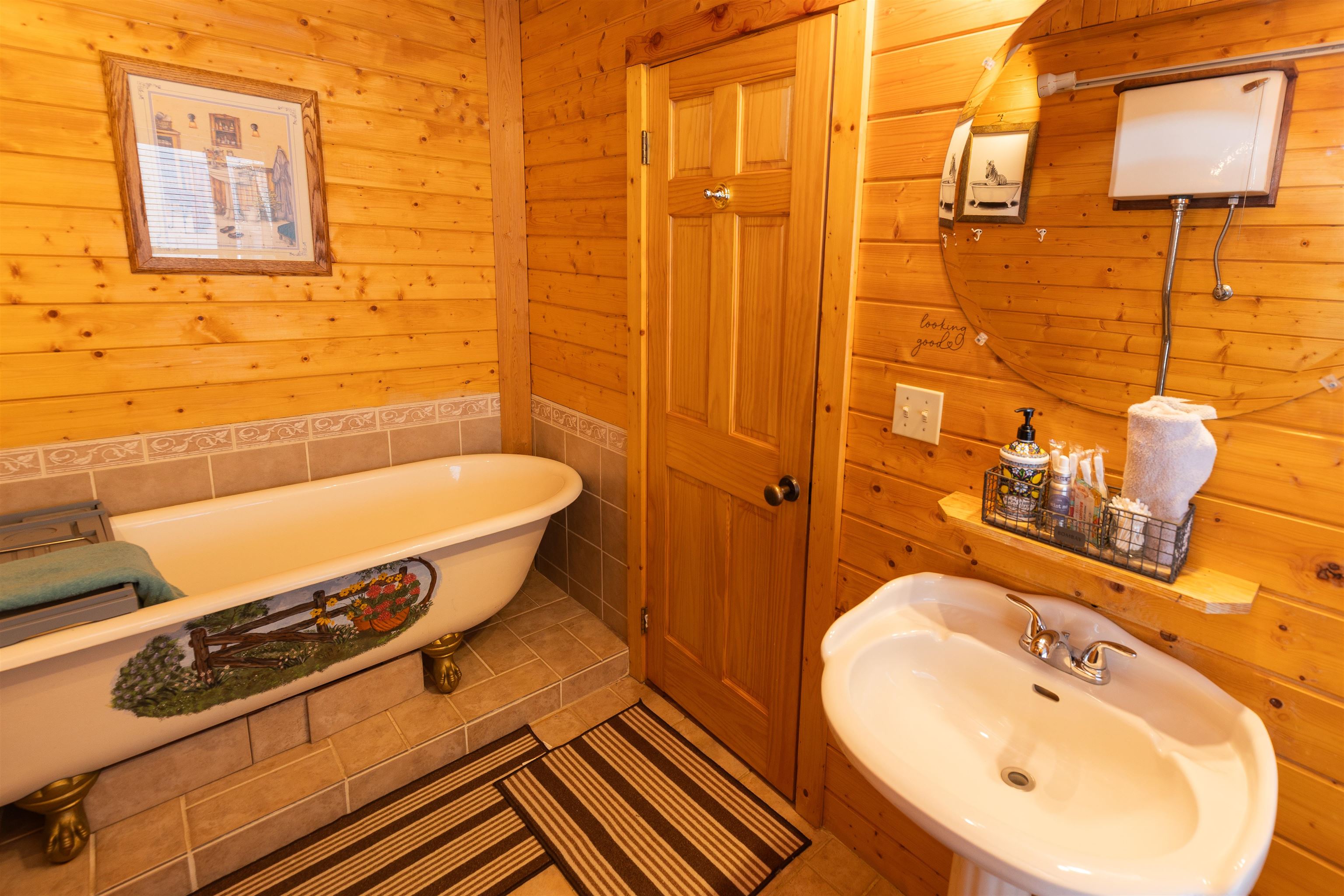 166 DEER DR, MCGAHEYSVILLE, Virginia 22840, 4 Bedrooms Bedrooms, ,4 BathroomsBathrooms,Residential,166 DEER DR,672900 MLS # 672900