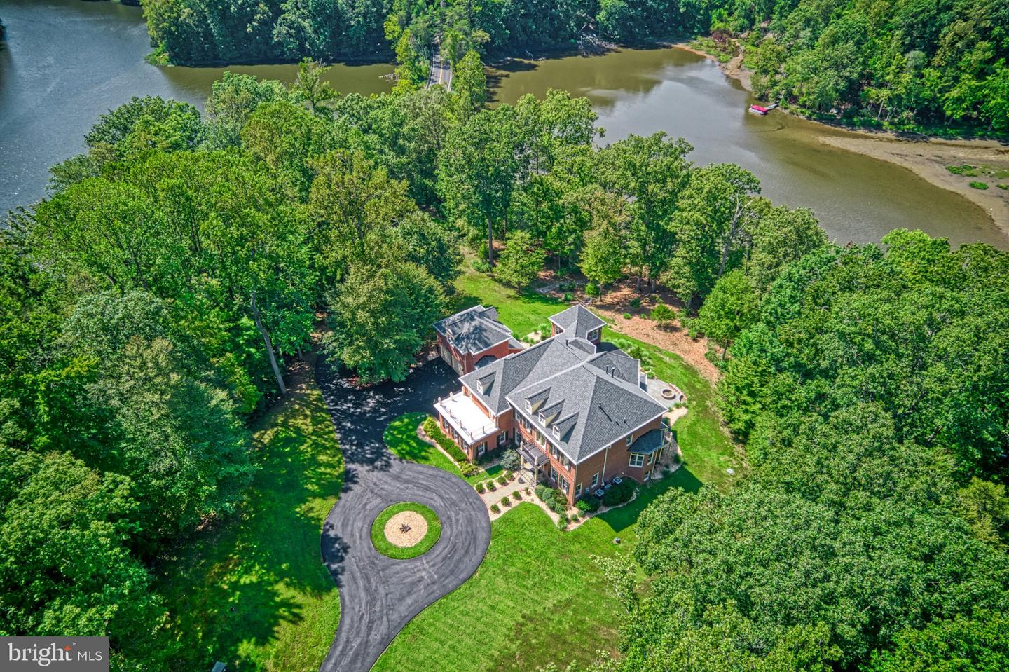 10300 HAMPTON RD, FAIRFAX STATION, Virginia 22039, 6 Bedrooms Bedrooms, ,5 BathroomsBathrooms,Residential,For sale,10300 HAMPTON RD,VAFX2246718 MLS # VAFX2246718