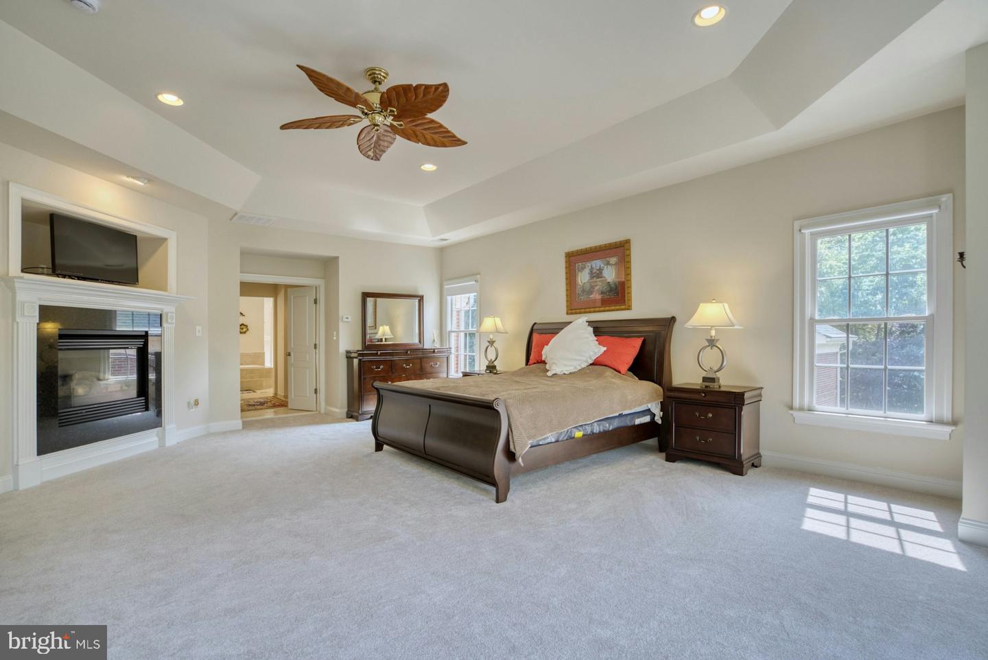 10300 HAMPTON RD, FAIRFAX STATION, Virginia 22039, 6 Bedrooms Bedrooms, ,5 BathroomsBathrooms,Residential,For sale,10300 HAMPTON RD,VAFX2246718 MLS # VAFX2246718