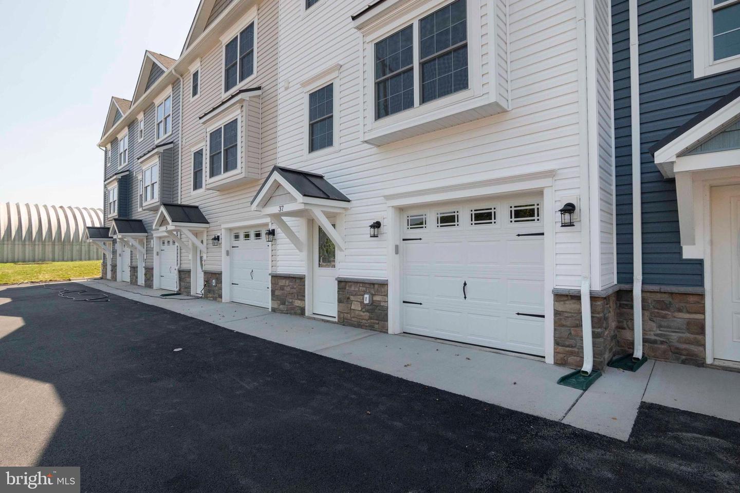 31 DUCK ST W, FRONT ROYAL, Virginia 22630, 3 Bedrooms Bedrooms, ,3 BathroomsBathrooms,Residential,For sale,31 DUCK ST W,VAWR2012254 MLS # VAWR2012254