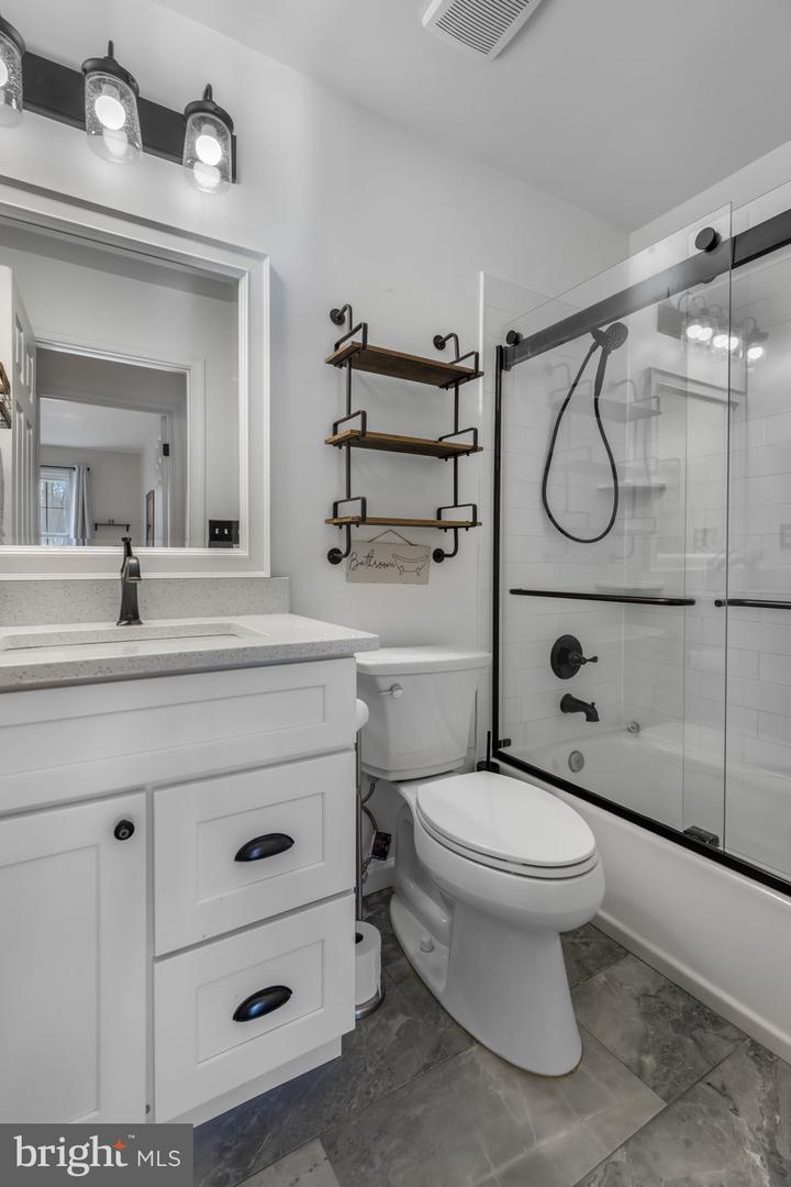 5356 WADE LN, WOODBRIDGE, Virginia 22192, 4 Bedrooms Bedrooms, ,2 BathroomsBathrooms,Residential,For sale,5356 WADE LN,VAPW2110664 MLS # VAPW2110664