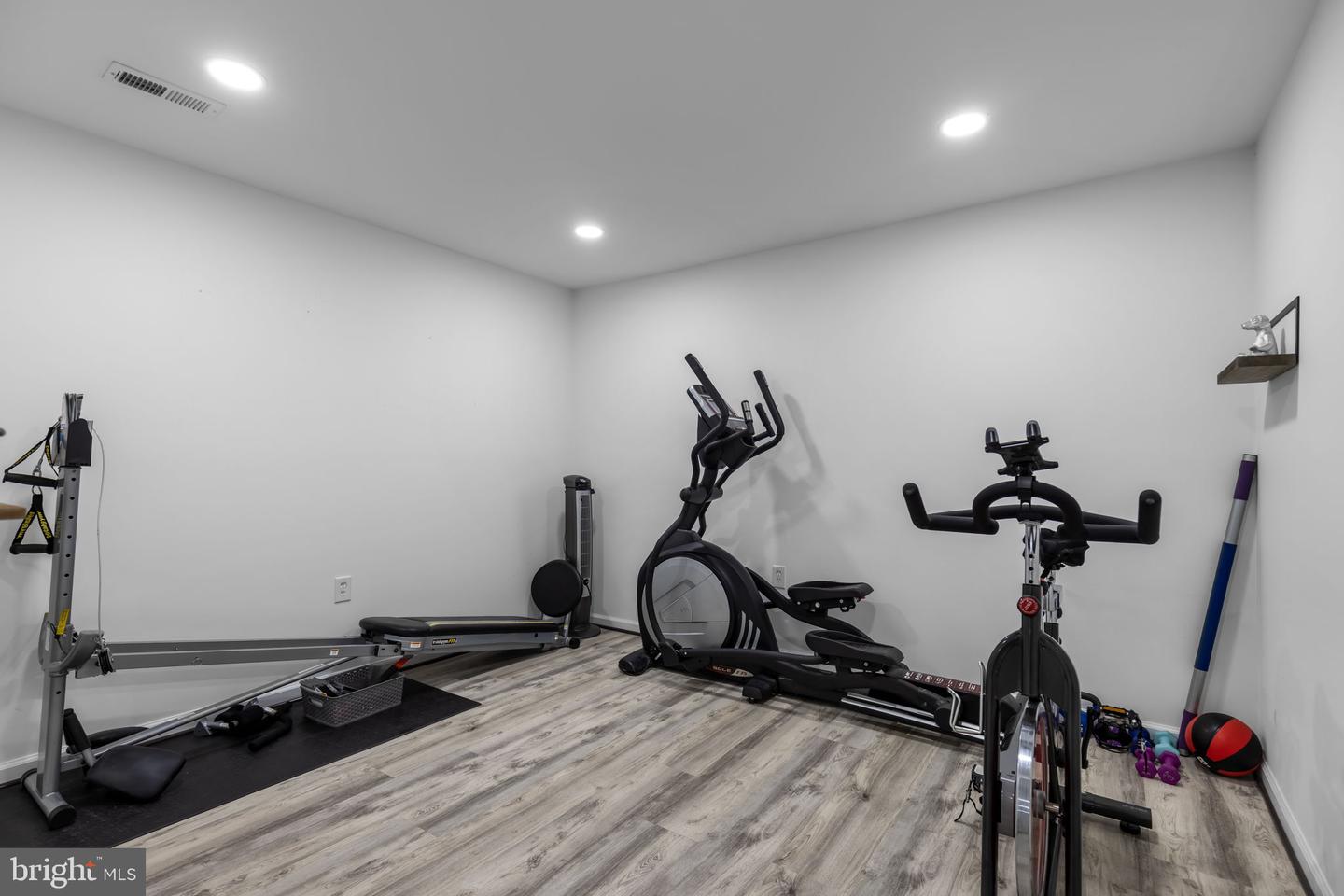 5356 WADE LN, WOODBRIDGE, Virginia 22192, 4 Bedrooms Bedrooms, ,2 BathroomsBathrooms,Residential,For sale,5356 WADE LN,VAPW2110664 MLS # VAPW2110664