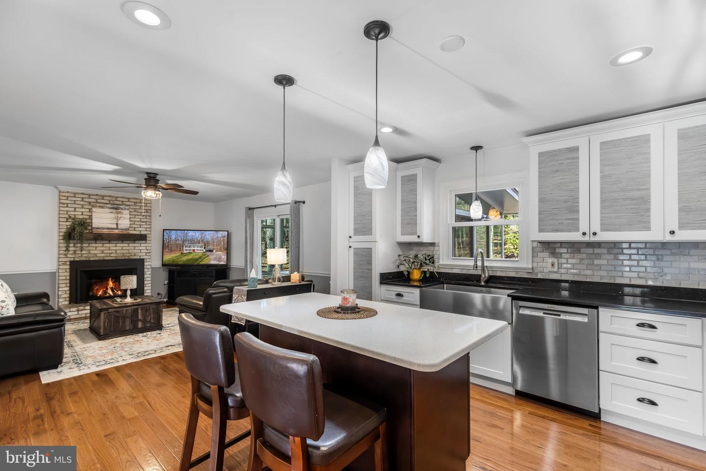 5356 WADE LN, WOODBRIDGE, Virginia 22192, 4 Bedrooms Bedrooms, ,2 BathroomsBathrooms,Residential,For sale,5356 WADE LN,VAPW2110664 MLS # VAPW2110664