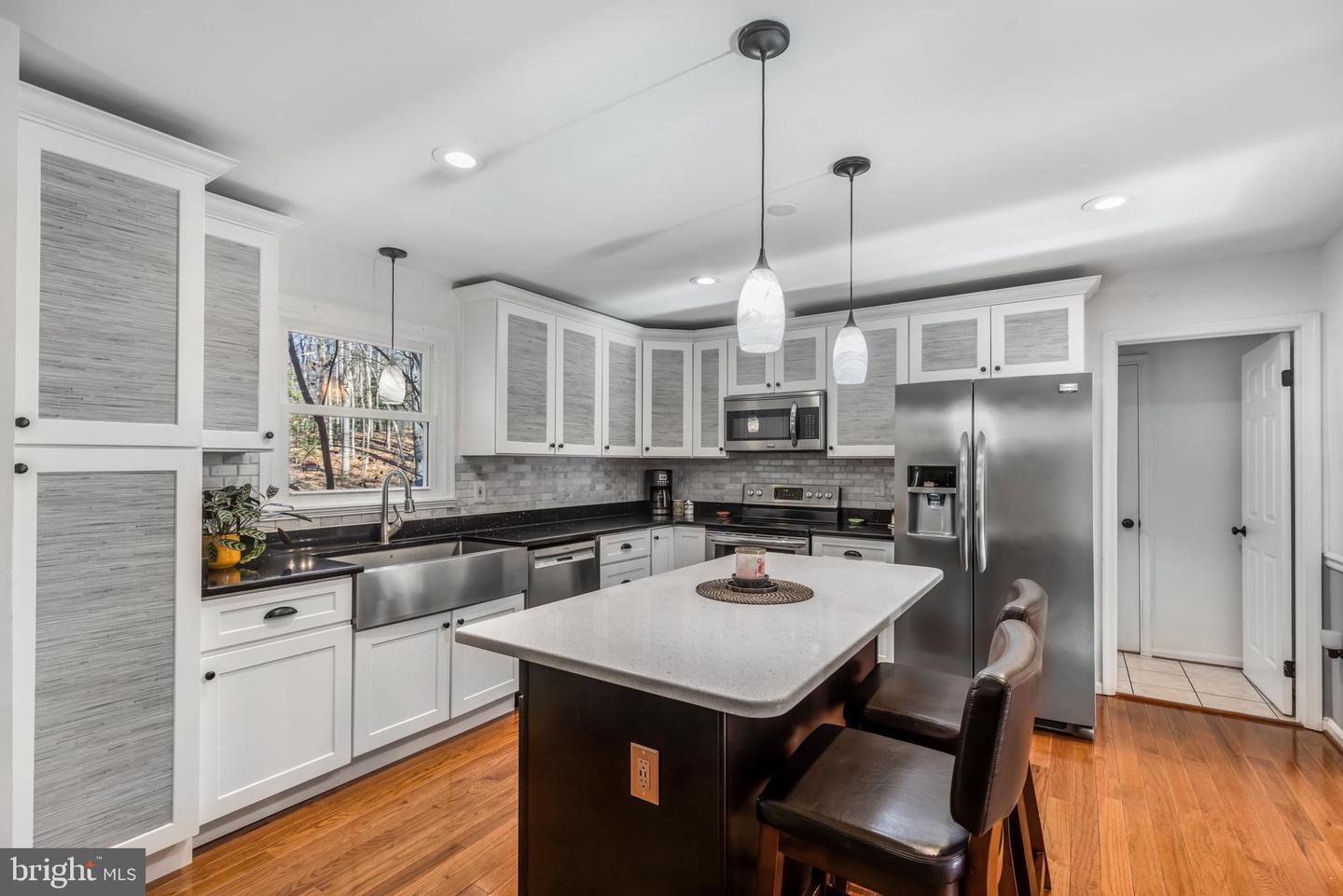 5356 WADE LN, WOODBRIDGE, Virginia 22192, 4 Bedrooms Bedrooms, ,2 BathroomsBathrooms,Residential,For sale,5356 WADE LN,VAPW2110664 MLS # VAPW2110664