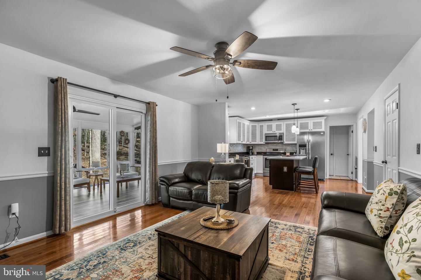 5356 WADE LN, WOODBRIDGE, Virginia 22192, 4 Bedrooms Bedrooms, ,2 BathroomsBathrooms,Residential,For sale,5356 WADE LN,VAPW2110664 MLS # VAPW2110664