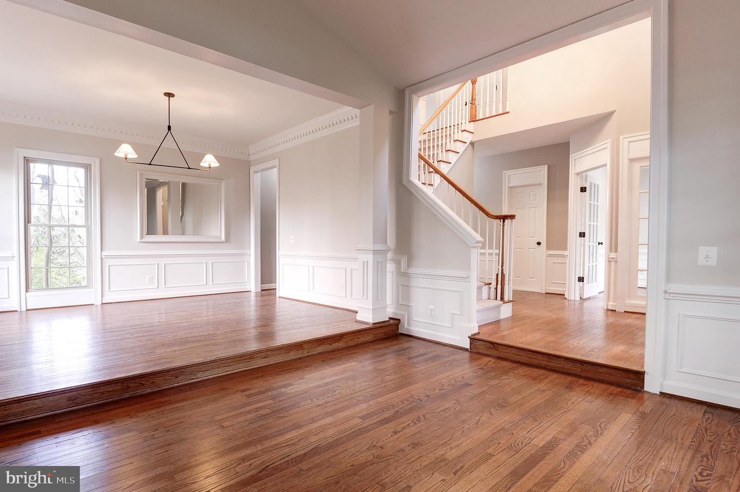 11913 CHAMPION LAKE CT, HERNDON, Virginia 20170, 4 Bedrooms Bedrooms, 12 Rooms Rooms,3 BathroomsBathrooms,Residential,For sale,11913 CHAMPION LAKE CT,VAFX2286234 MLS # VAFX2286234