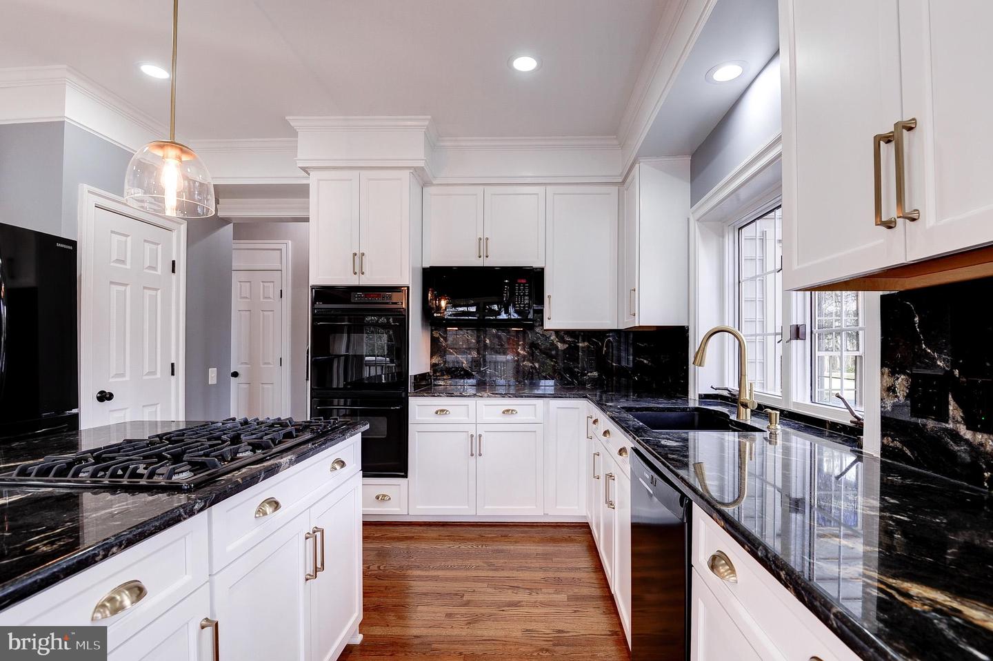 11913 CHAMPION LAKE CT, HERNDON, Virginia 20170, 4 Bedrooms Bedrooms, 12 Rooms Rooms,3 BathroomsBathrooms,Residential,For sale,11913 CHAMPION LAKE CT,VAFX2286234 MLS # VAFX2286234