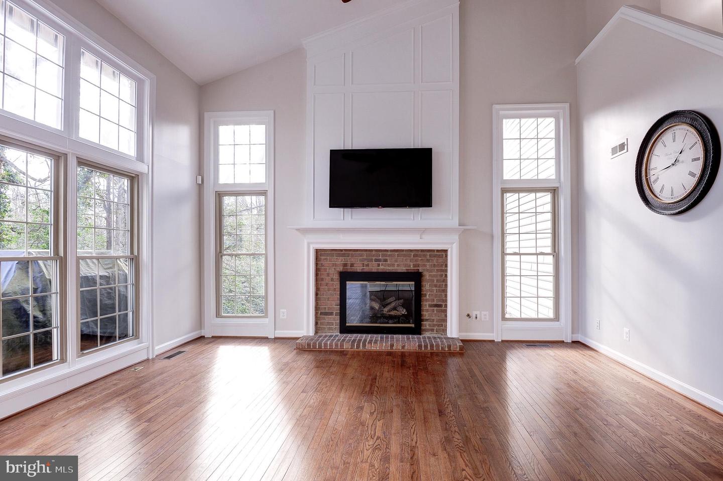 11913 CHAMPION LAKE CT, HERNDON, Virginia 20170, 4 Bedrooms Bedrooms, 12 Rooms Rooms,3 BathroomsBathrooms,Residential,For sale,11913 CHAMPION LAKE CT,VAFX2286234 MLS # VAFX2286234