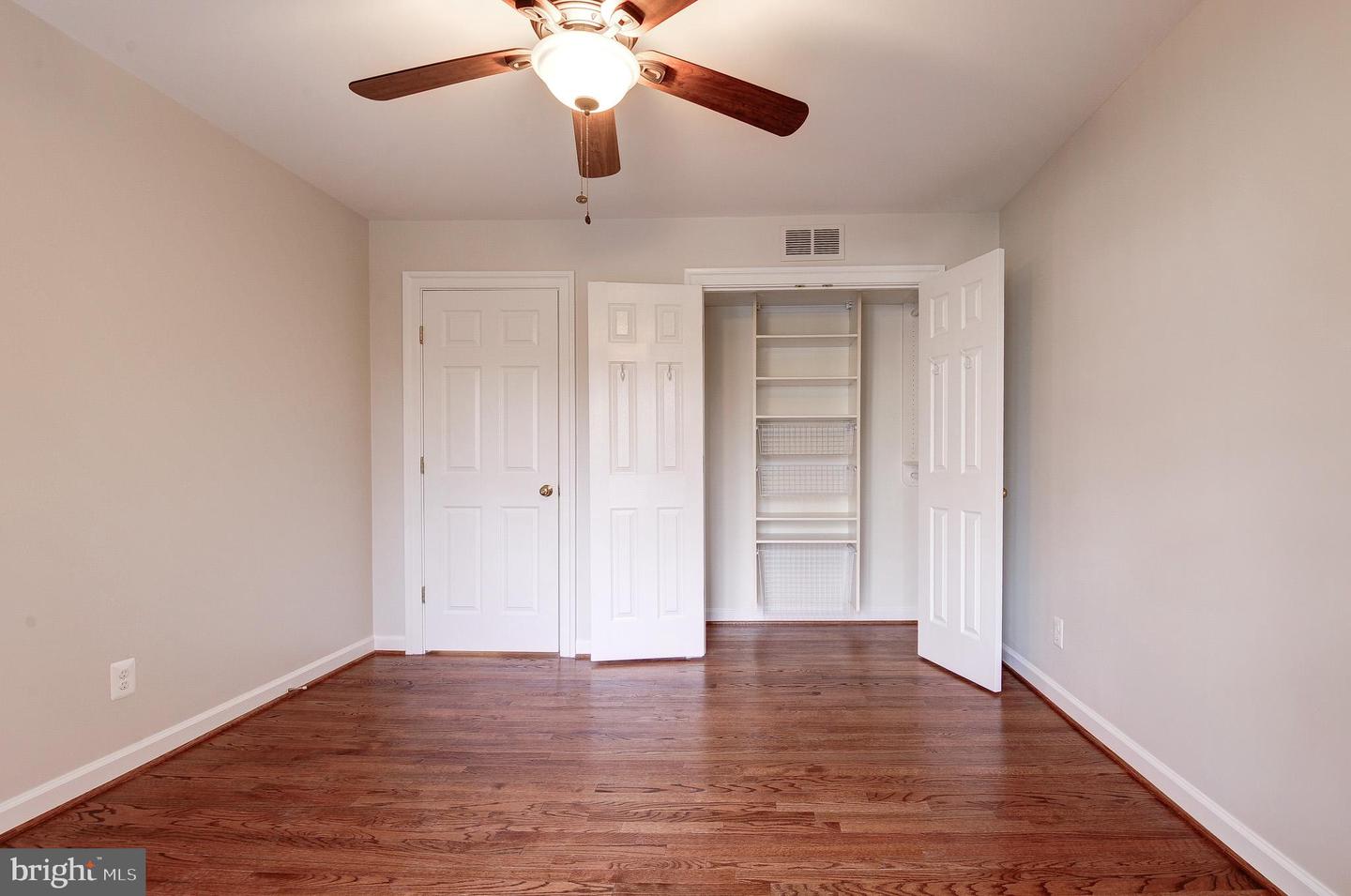 11913 CHAMPION LAKE CT, HERNDON, Virginia 20170, 4 Bedrooms Bedrooms, 12 Rooms Rooms,3 BathroomsBathrooms,Residential,For sale,11913 CHAMPION LAKE CT,VAFX2286234 MLS # VAFX2286234