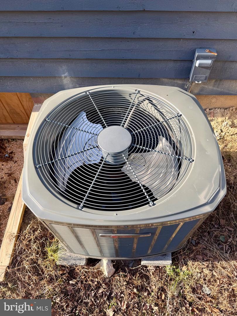 11719 GORDON RD, FREDERICKSBURG, Virginia 22407, 3 Bedrooms Bedrooms, 5 Rooms Rooms,2 BathroomsBathrooms,Residential,For sale,11719 GORDON RD,VASP2038950 MLS # VASP2038950