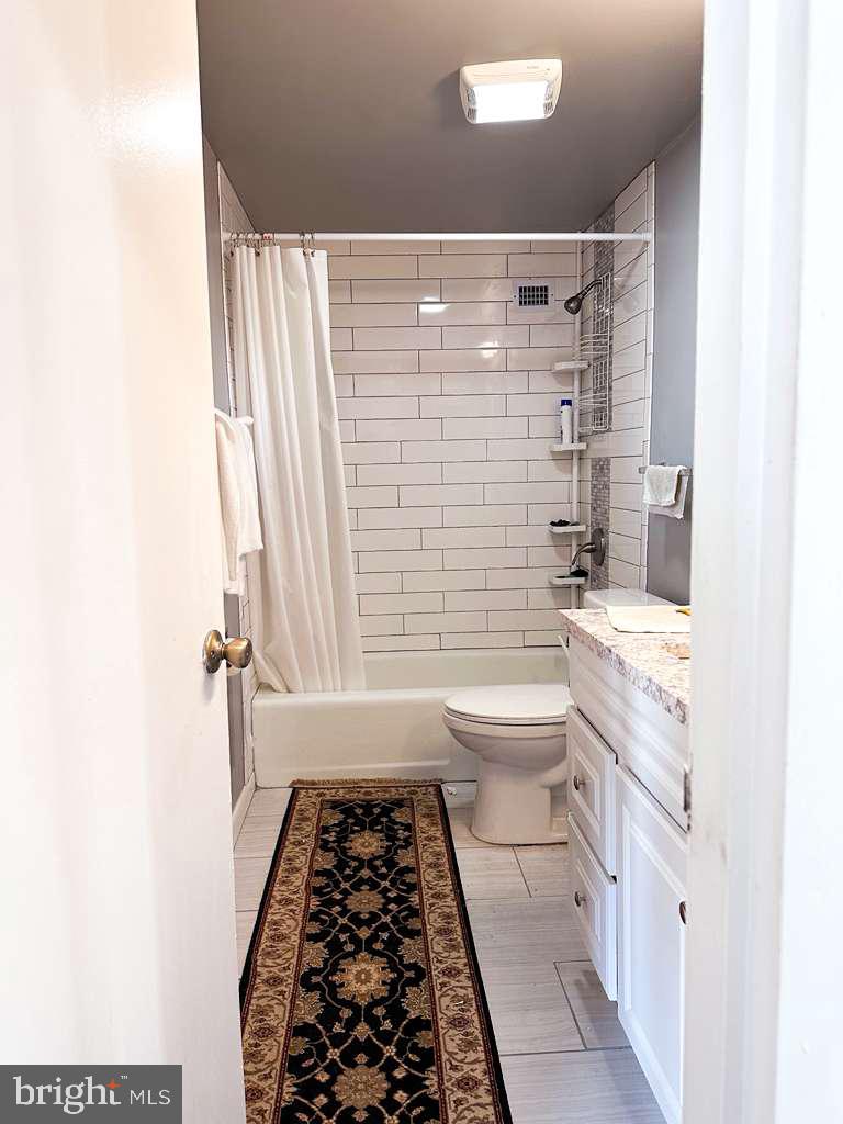 3701 S GEORGE MASON DR #401N, FALLS CHURCH, Virginia 22041, 1 Bedroom Bedrooms, ,1 BathroomBathrooms,Residential,For sale,3701 S GEORGE MASON DR #401N,VAFX2288056 MLS # VAFX2288056