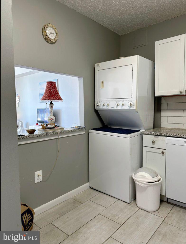 3701 S GEORGE MASON DR #401N, FALLS CHURCH, Virginia 22041, 1 Bedroom Bedrooms, ,1 BathroomBathrooms,Residential,For sale,3701 S GEORGE MASON DR #401N,VAFX2288056 MLS # VAFX2288056