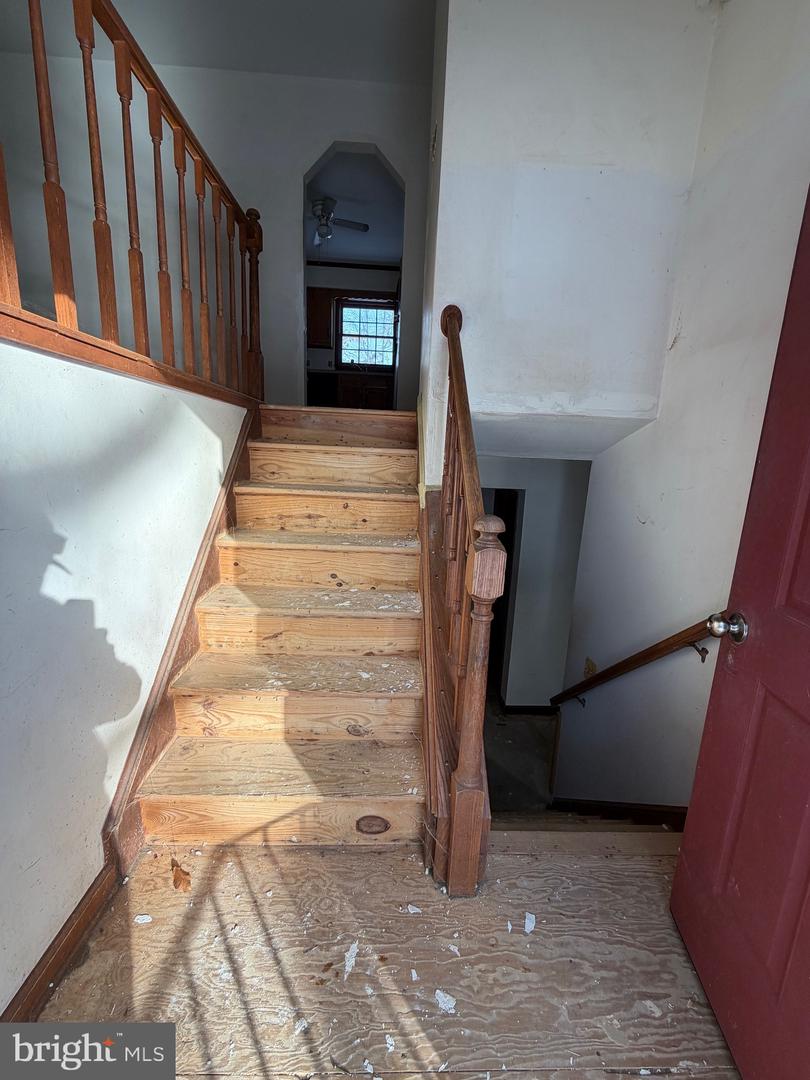 224 WHITSONS RUN, STAFFORD, Virginia 22554, 5 Bedrooms Bedrooms, ,3 BathroomsBathrooms,Residential,For sale,224 WHITSONS RUN,VAST2045592 MLS # VAST2045592