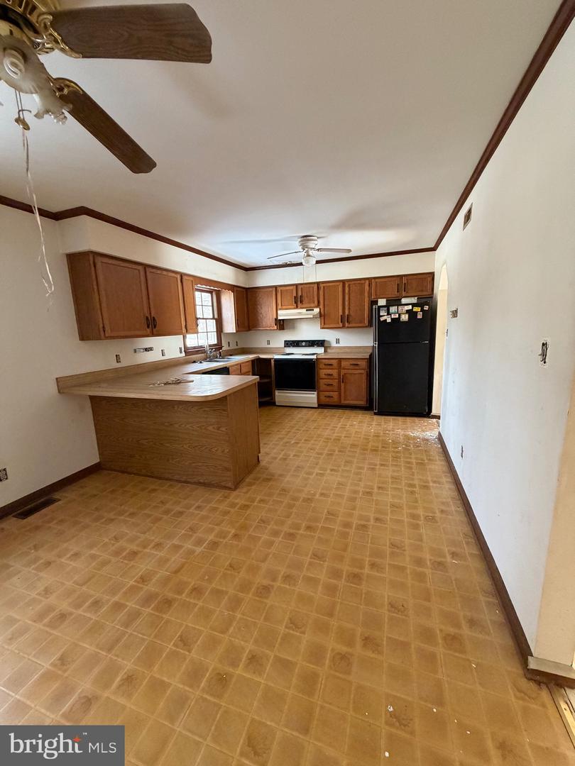 224 WHITSONS RUN, STAFFORD, Virginia 22554, 5 Bedrooms Bedrooms, ,3 BathroomsBathrooms,Residential,For sale,224 WHITSONS RUN,VAST2045592 MLS # VAST2045592