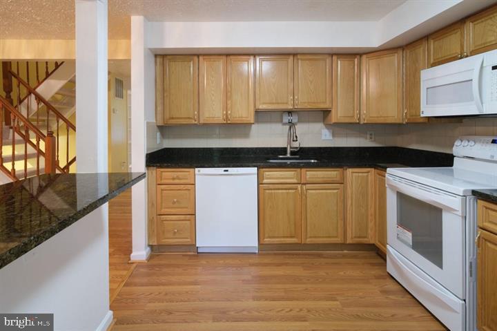 1120 STEVENSON CT, HERNDON, Virginia 20170, 3 Bedrooms Bedrooms, ,3 BathroomsBathrooms,Residential,For sale,1120 STEVENSON CT,VAFX2278092 MLS # VAFX2278092